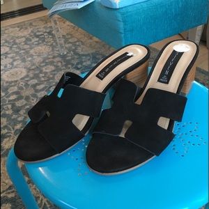 Steve Madden black sandals
